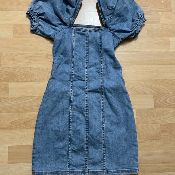 H&M Blue Denim Dress - Picture 7 of 9